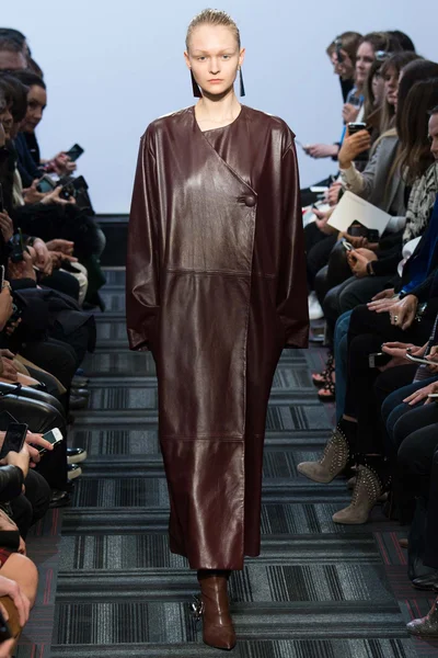 Look 7